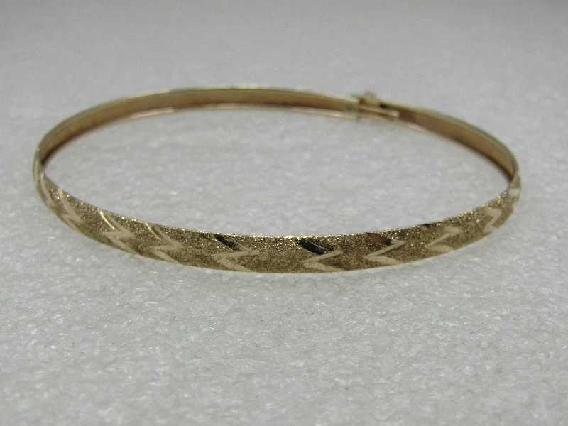 Fashion Bangles-Vintage 10kt Locking Bangle Bracelet, 8", 4.5mm, Signed