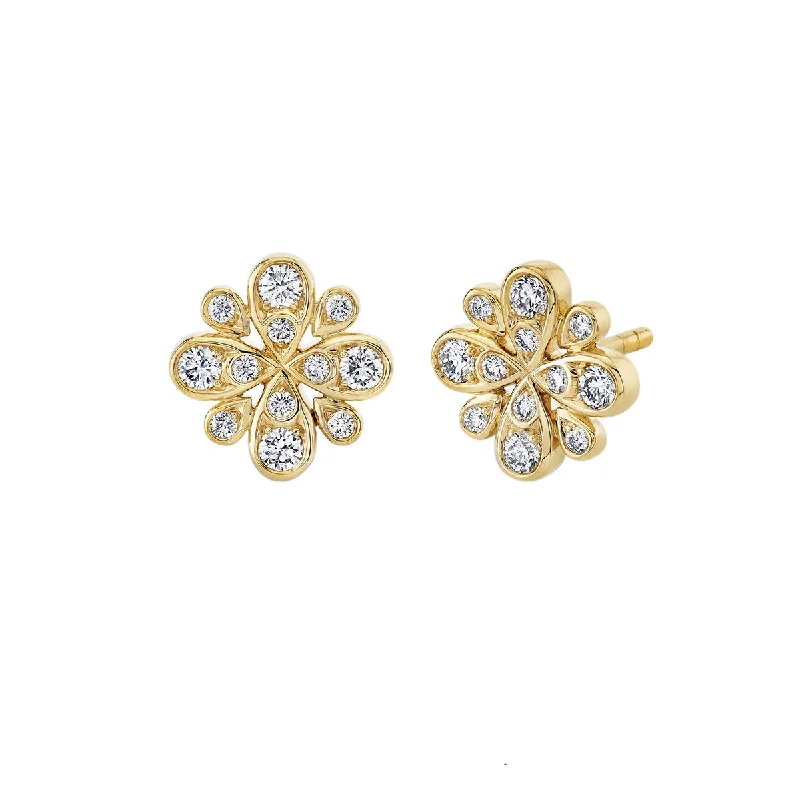 Fashionable Earrings-Scallop Jubilee Stud Earrings