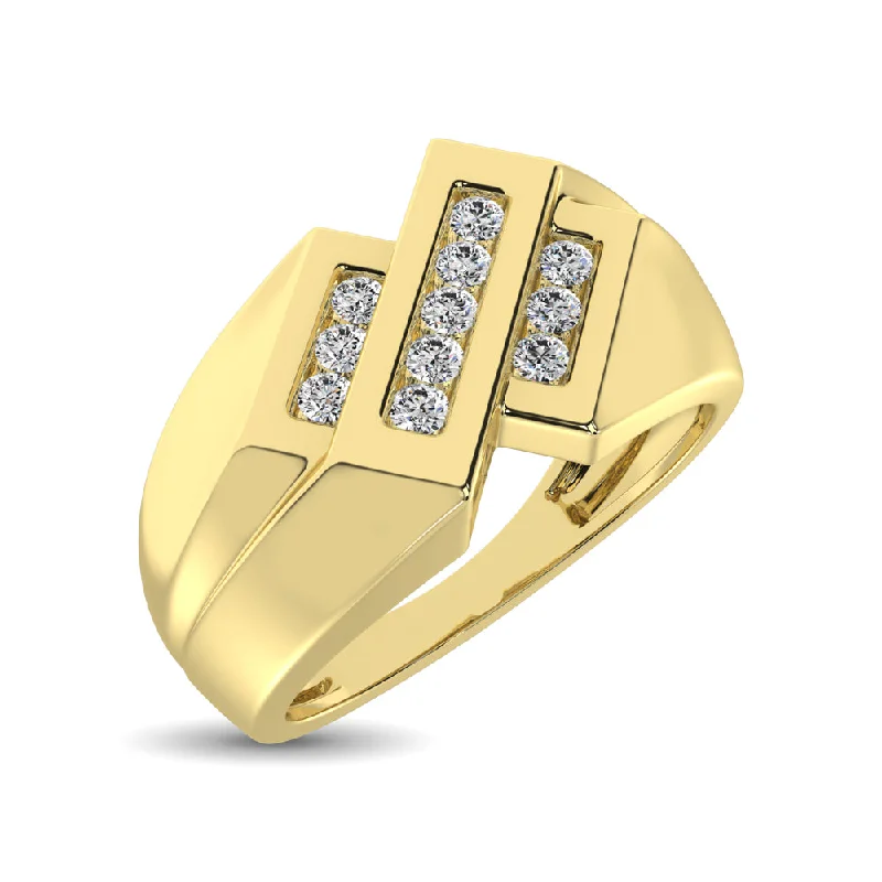 Men's Wedding Rings-10K Yellow Gold 1/4 Ct.Tw. Diamond Mens Ring