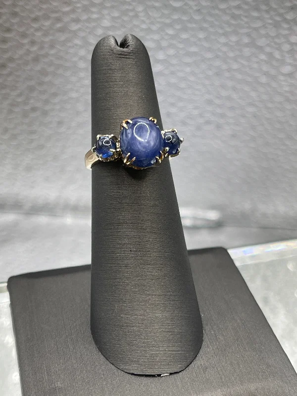 Thin Rings-Ladies 14 Karat Yellow Gold Cabochon Blue Sapphire Ring