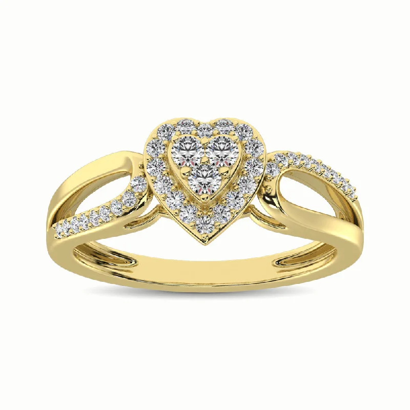 Men's Engagement Rings-10K Yellow Gold 1/4 Ct.Tw. Diamond Heart Engagement Ring