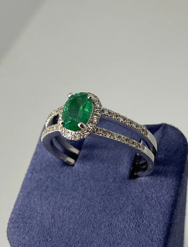 Women's Signet Rings-White Gold Oval Shape Natural Emerald and Diamond Ring