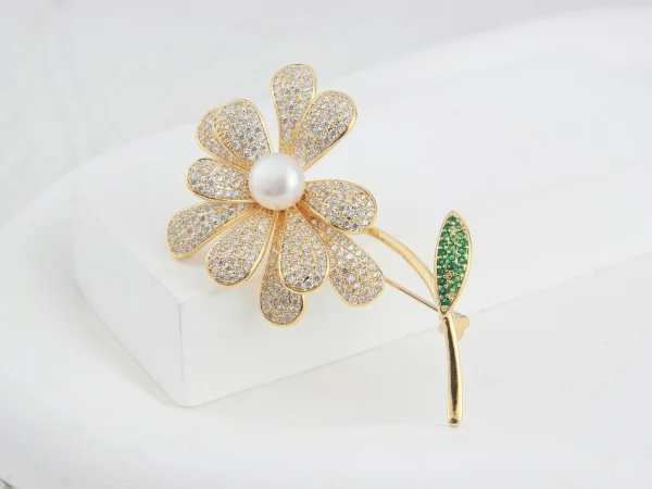 Brooch